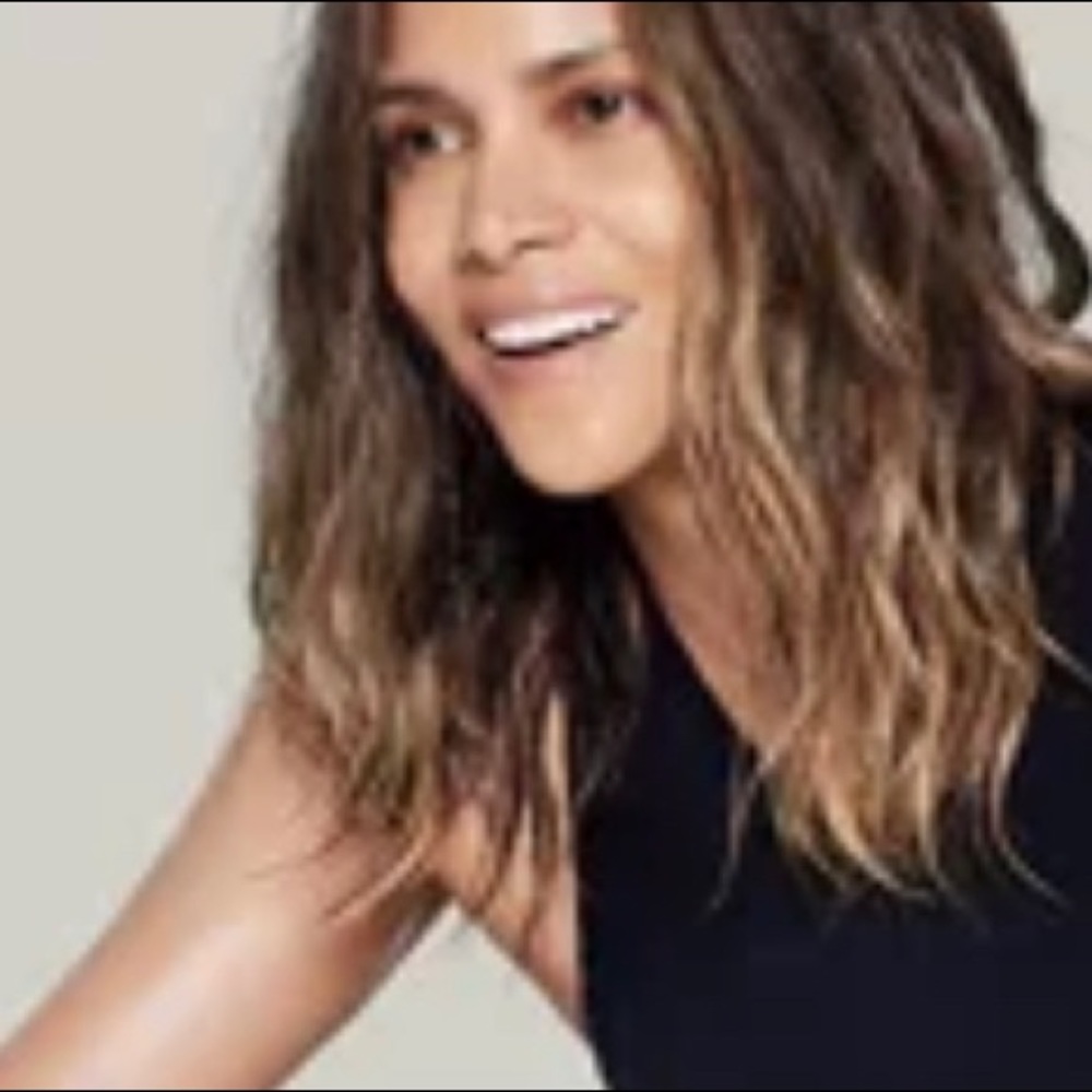 Meet your Posher, Mia